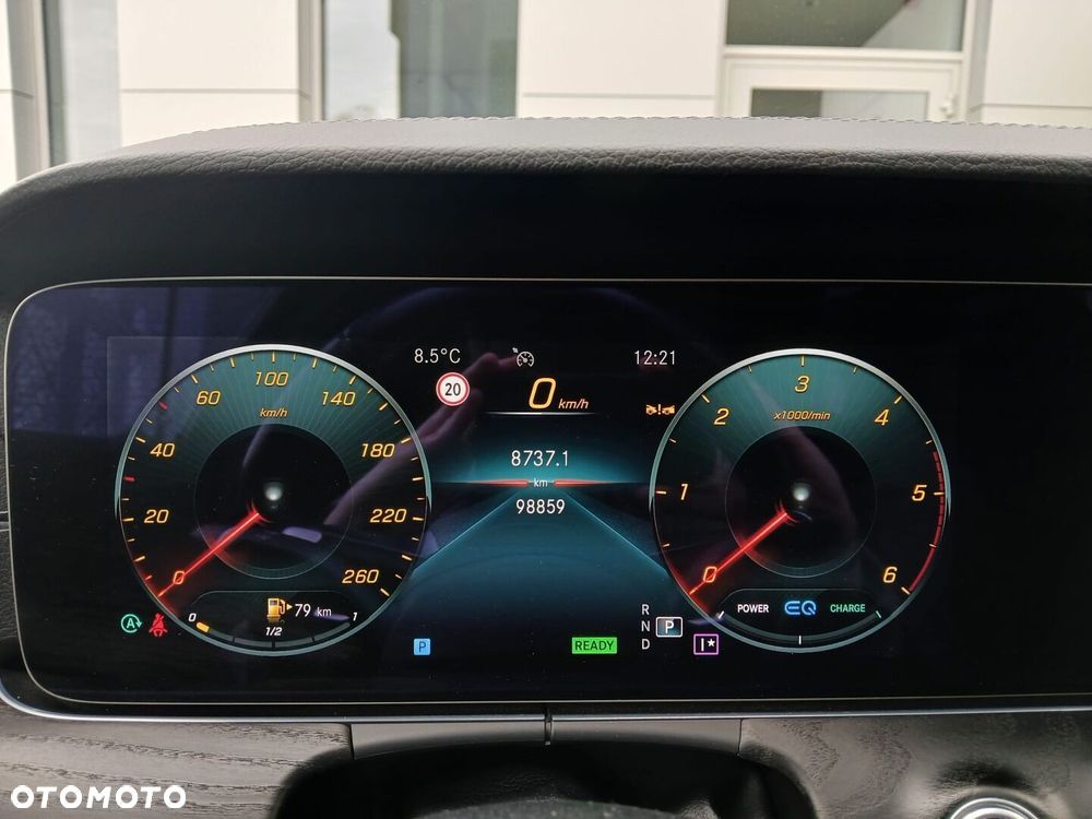 Mercedes-Benz Klasa E - 33