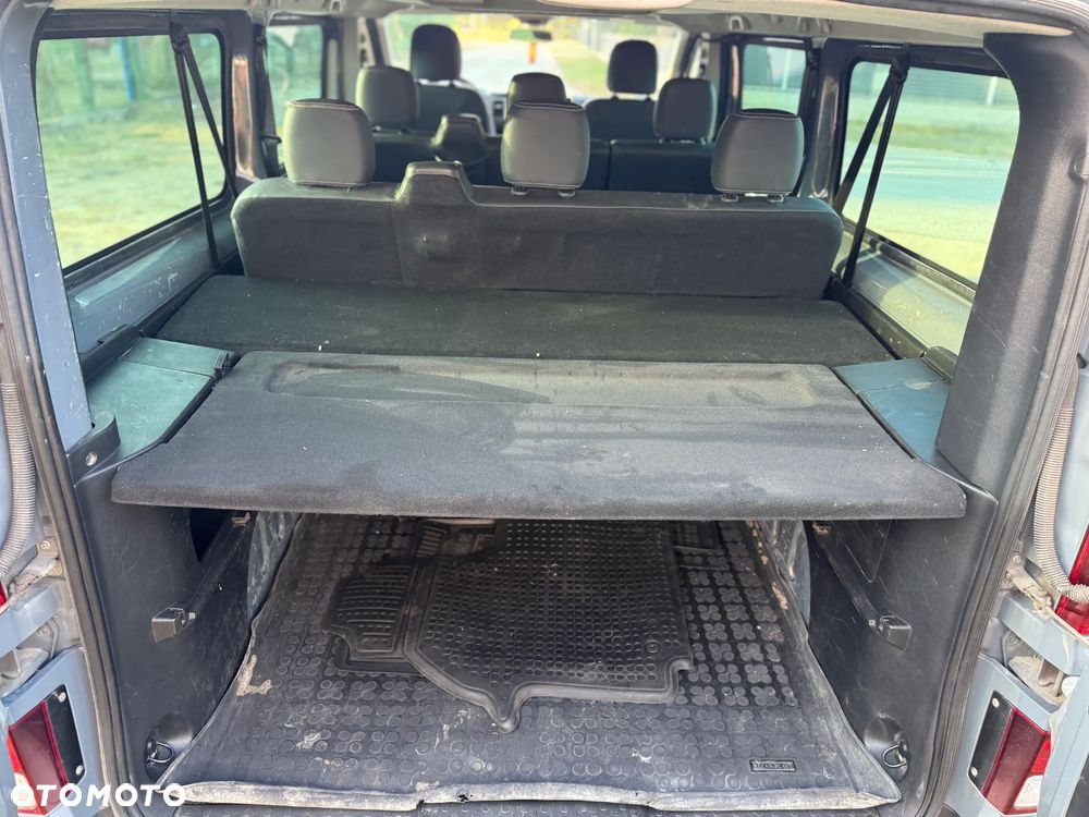 Renault Trafic - 25