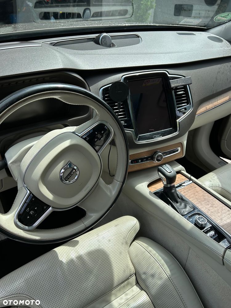 Volvo XC 90 D5 AWD Inscription 7os - 31