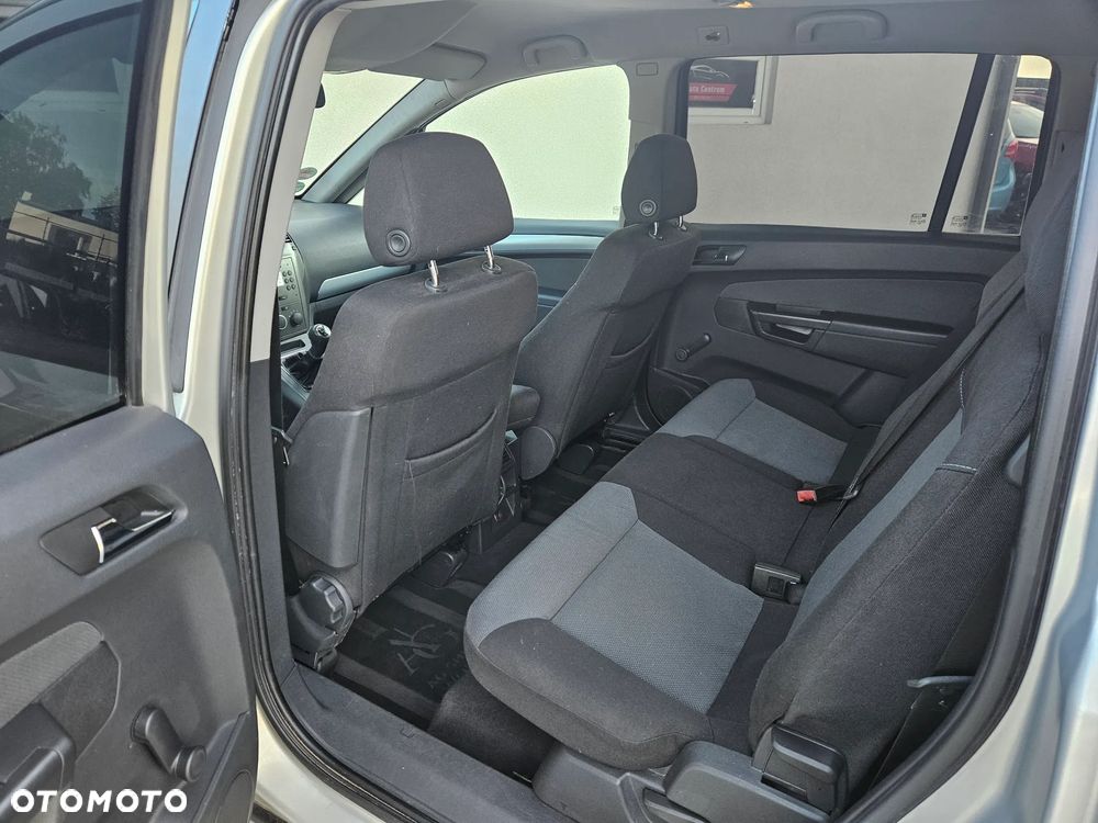 Opel Zafira 1.6 Edition - 10