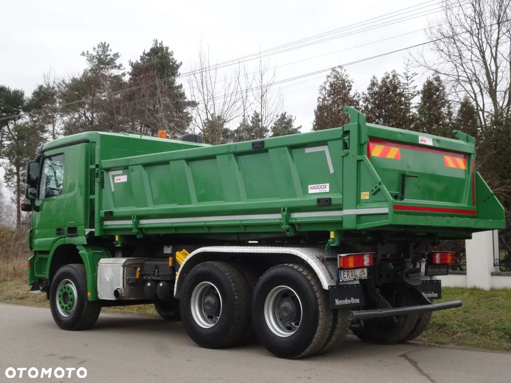 Mercedes-Benz Actros 6x4 2644 Hydroburta wywrotka Carnehl kipper trzystronny z Niemiec - 4