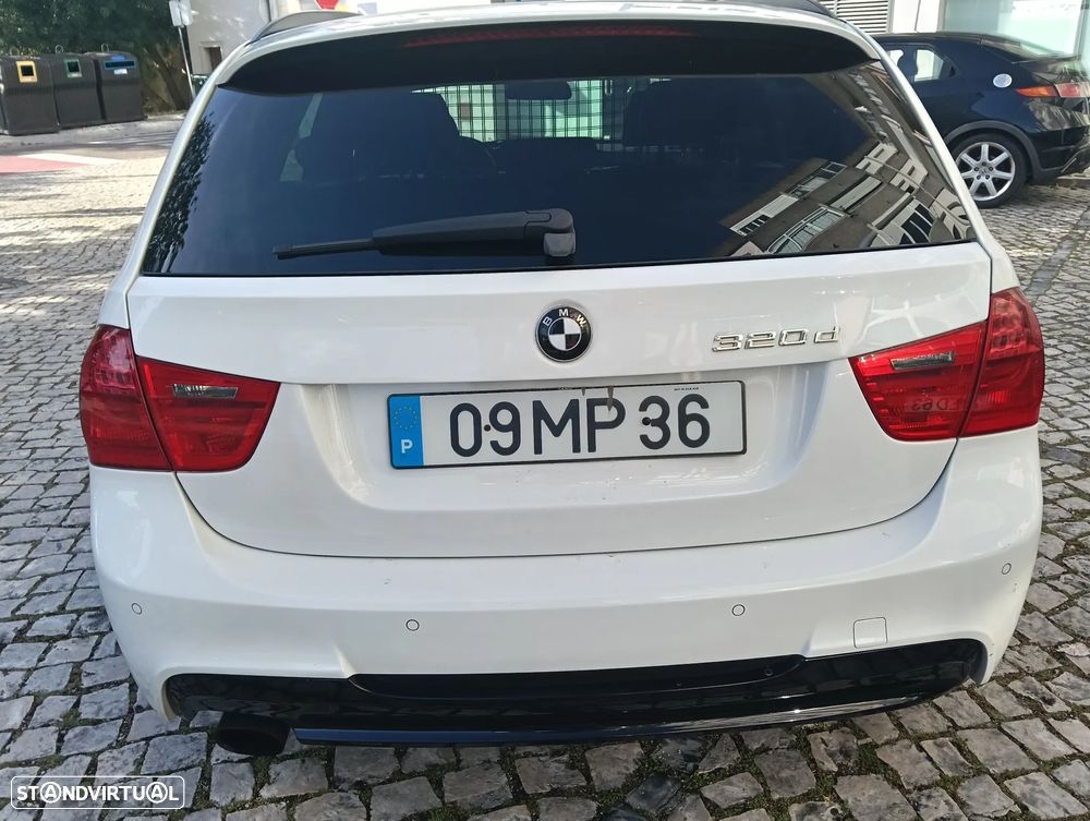 BMW 320 d Pack M - 18