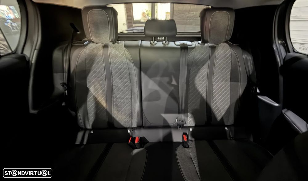 Peugeot 208 1.2 Hybrid Allure e-DCS6 - 6