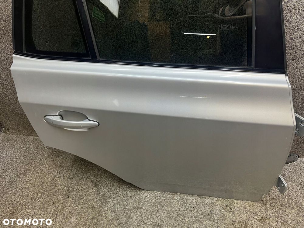 Drzwi prawy tyl tylne klamka 354/7 TITANSILBER METALLIC BMW X3 E83 110umFe - 9