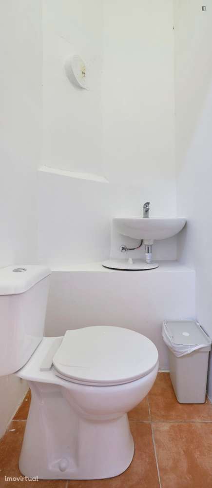 Quarto - localizado em Saldanha Lisbon - Grande imagem: 5/12