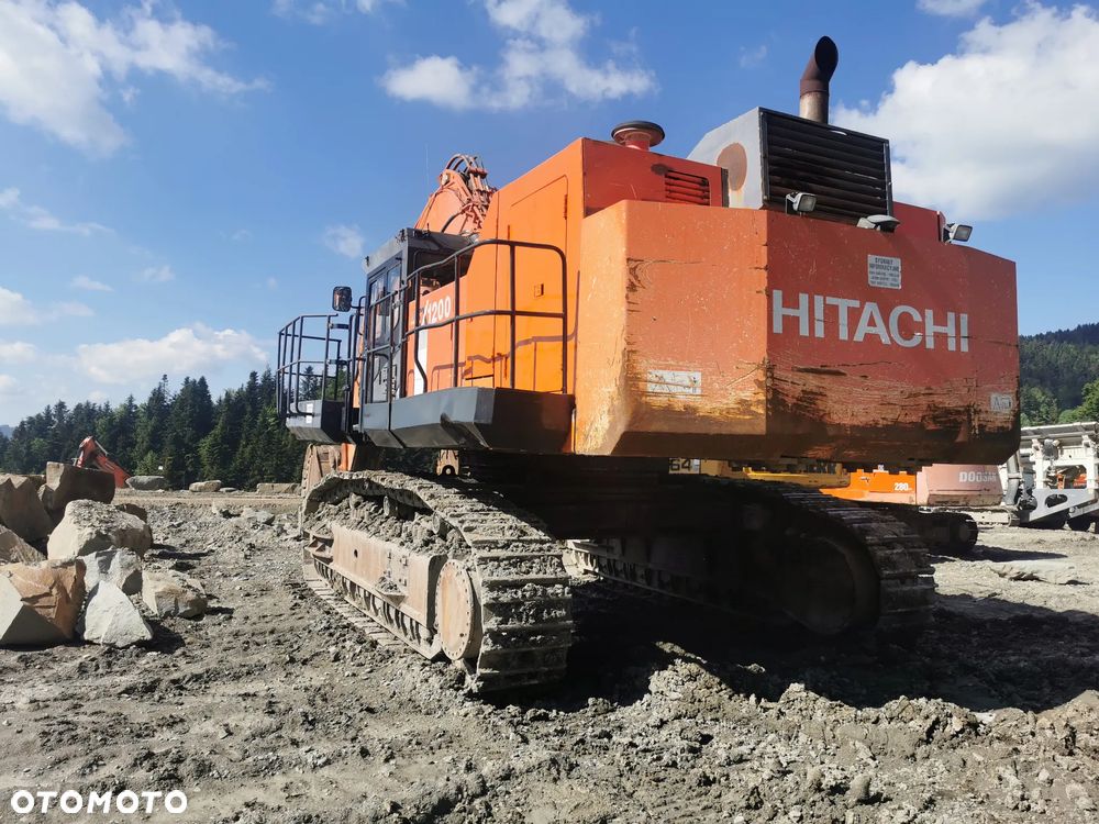 Hitachi ZX1200 - 3