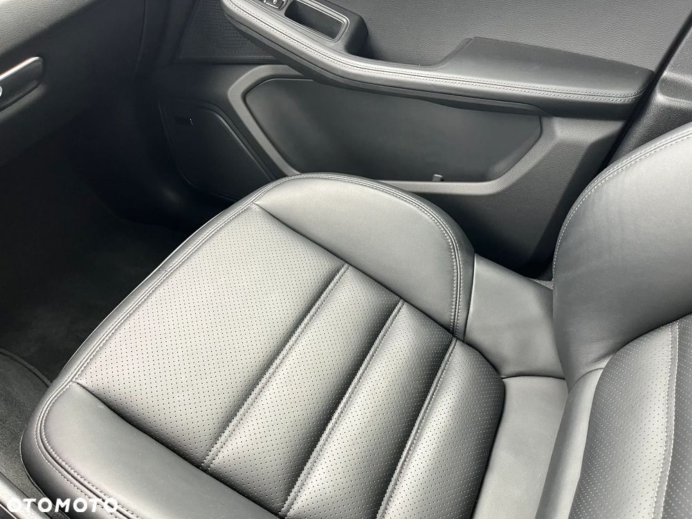 Porsche Macan T - 18