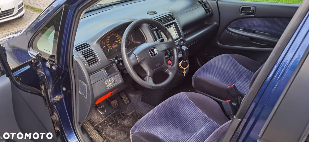 Honda Stream 1.7i ES - 3