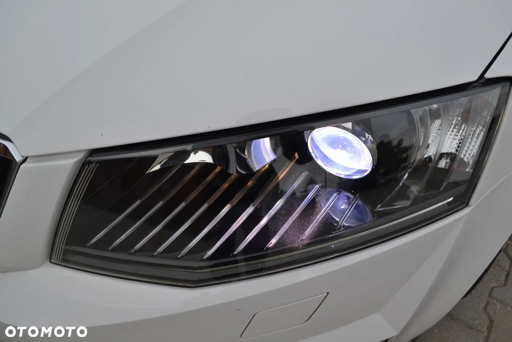Skoda Octavia 2.0 TDI (Green tec) RS - 18