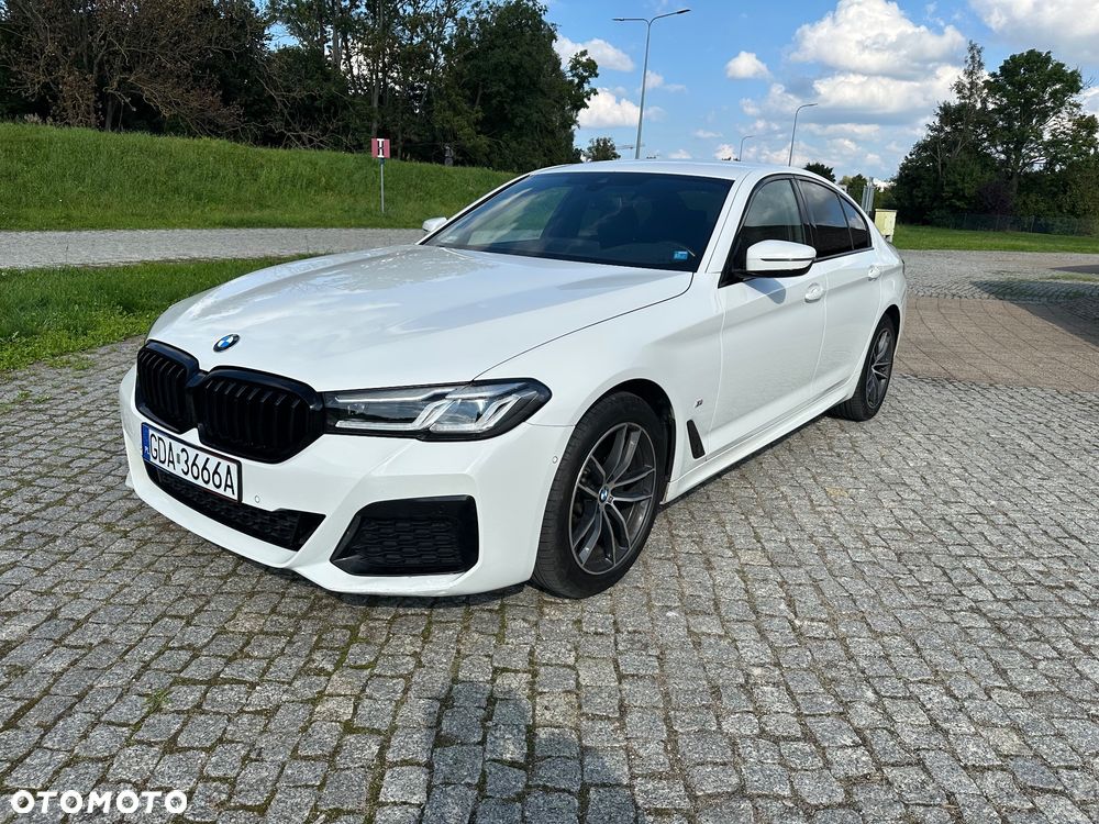 BMW Seria 5 520d xDrive M Sport sport - 2