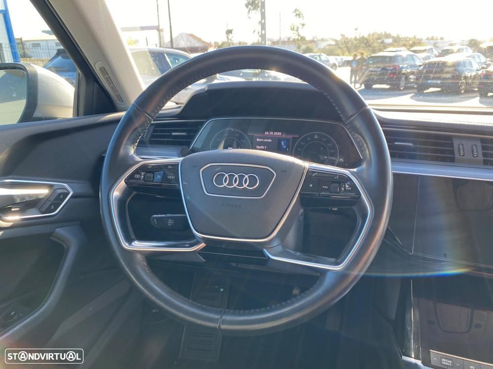 Audi e-tron 55 quattro - 5