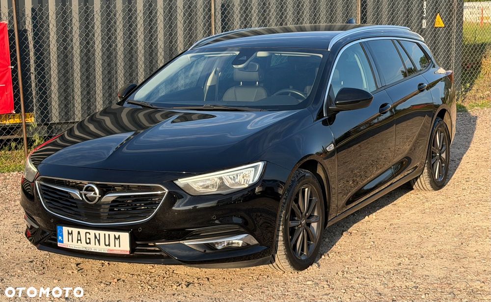 Opel Insignia - 25