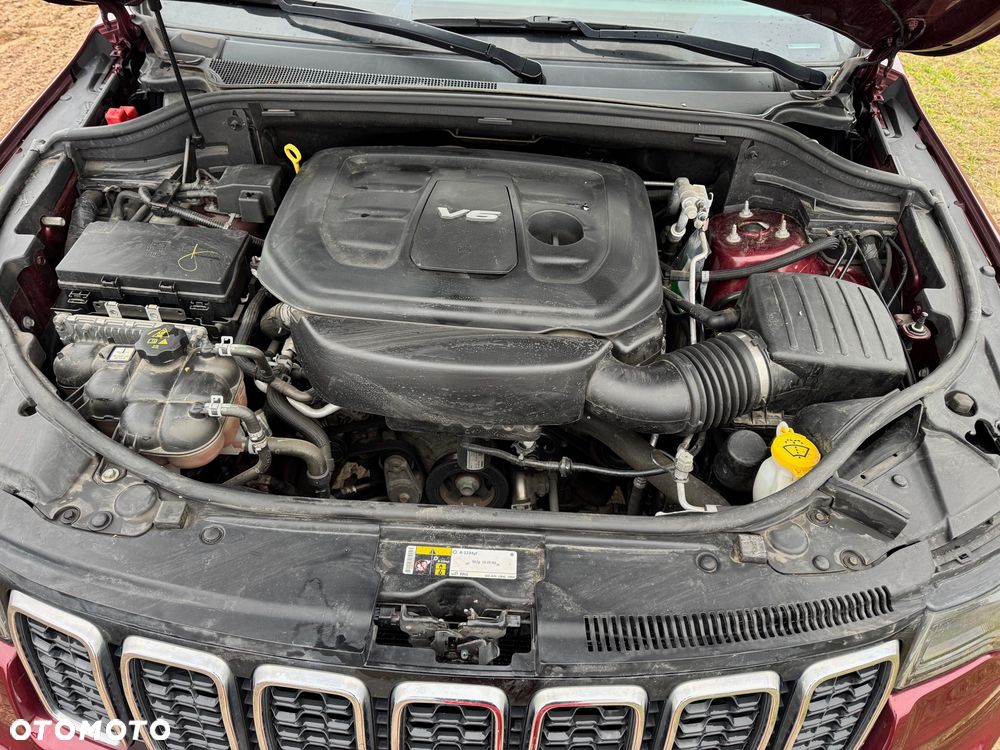 Jeep Grand Cherokee - 29