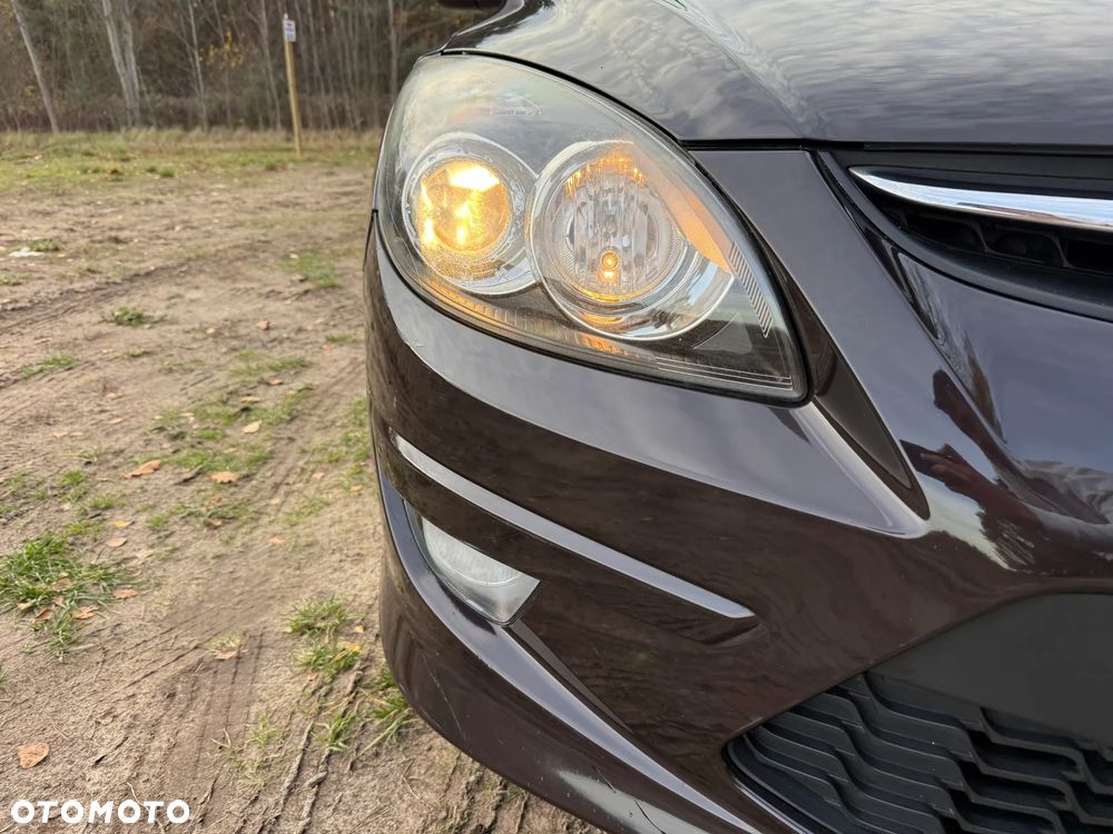 Hyundai i30 1.6 Comfort - 10