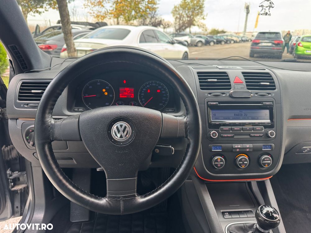 Volkswagen Jetta 1.9 TDI Comfortline - 17
