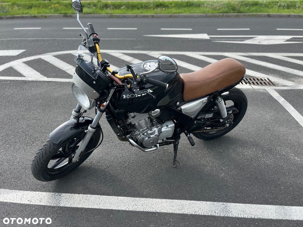 Honda CB - 2