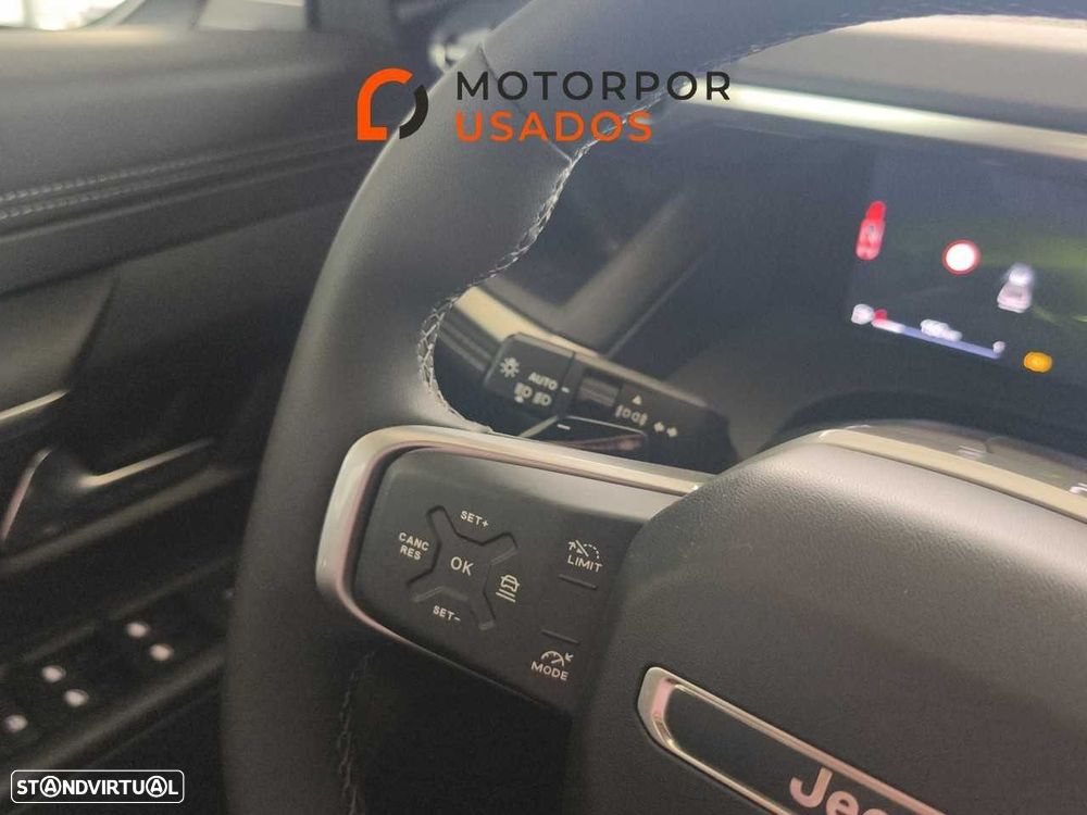 Jeep Compass 1.2 e-Hybrid First Edition DCT6 - 17