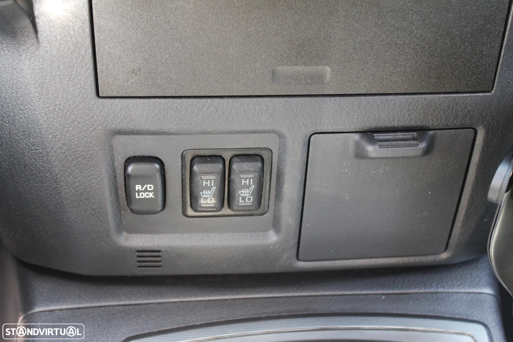 Mitsubishi Pajero 3.2 DI-D Auto Instyle - 27