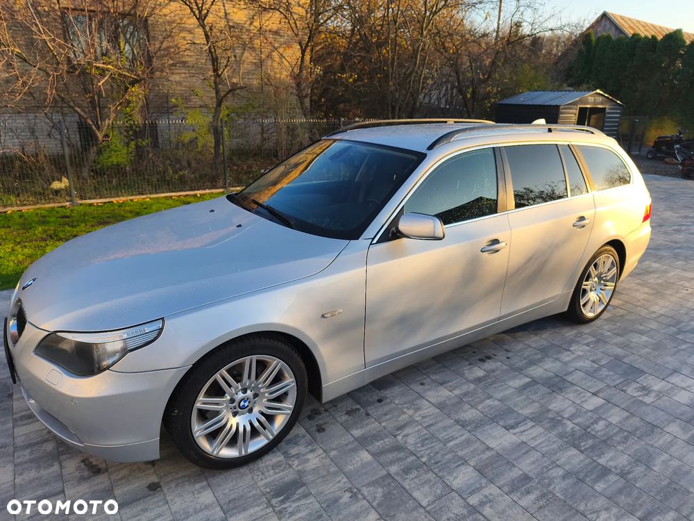 BMW Seria 5 525i - 5