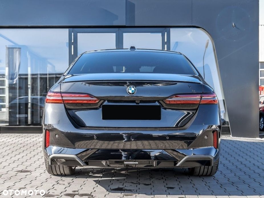 BMW Seria 5 540d xDrive mHEV M Sport - 5