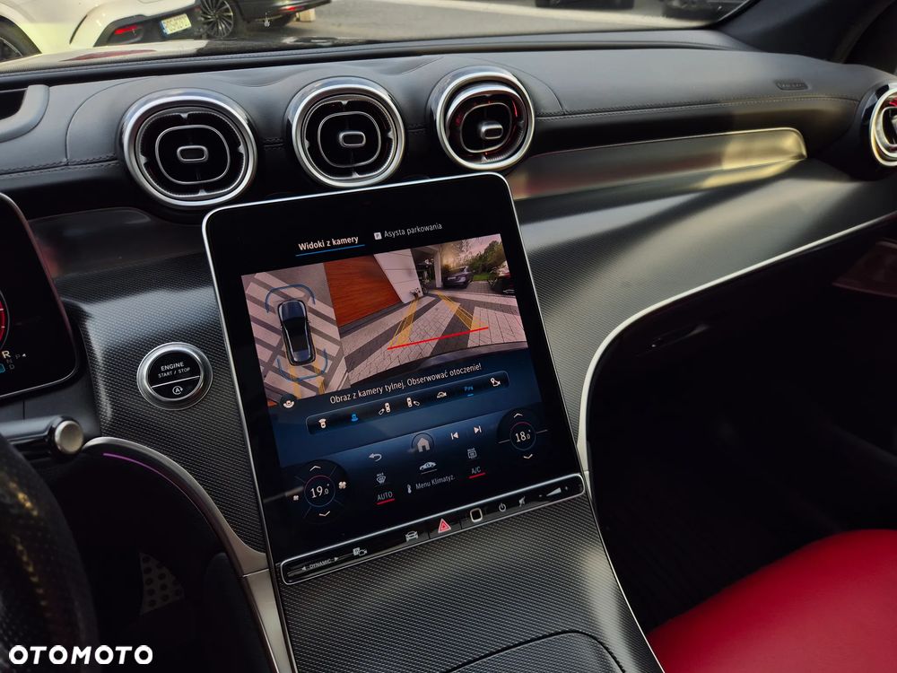Mercedes-Benz GLC 300 4Matic 9G-TRONIC AMG Line Advanced - 14