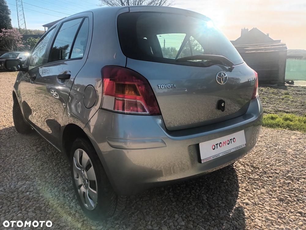 Toyota Yaris 1.33 VVT-i Cool+ - 5