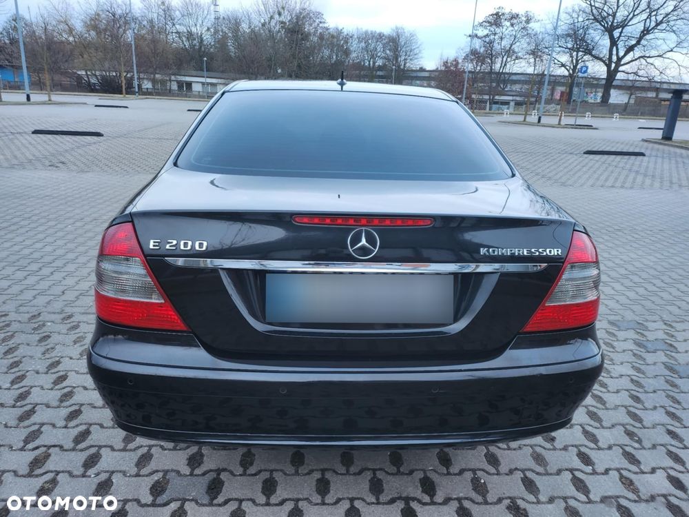 Mercedes-Benz Klasa E - 11