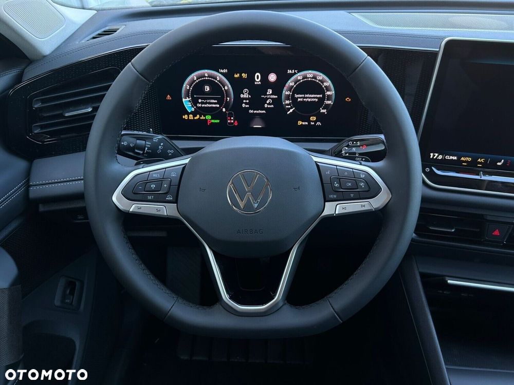 Volkswagen Tiguan - 14