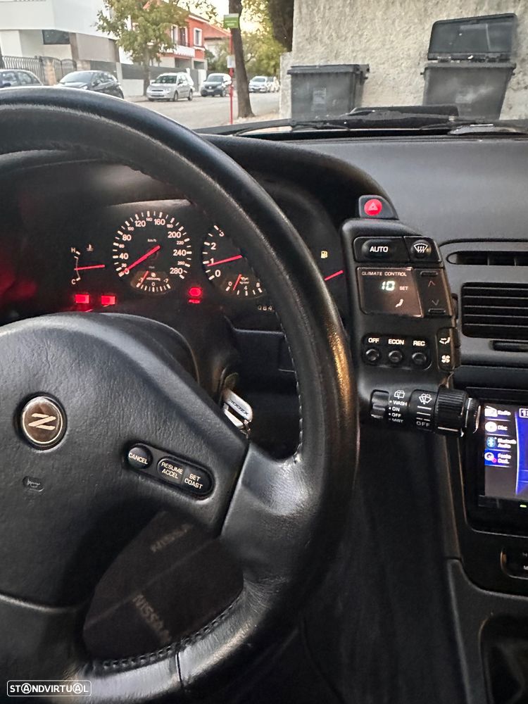 Nissan 300 ZX Biturbo - 23