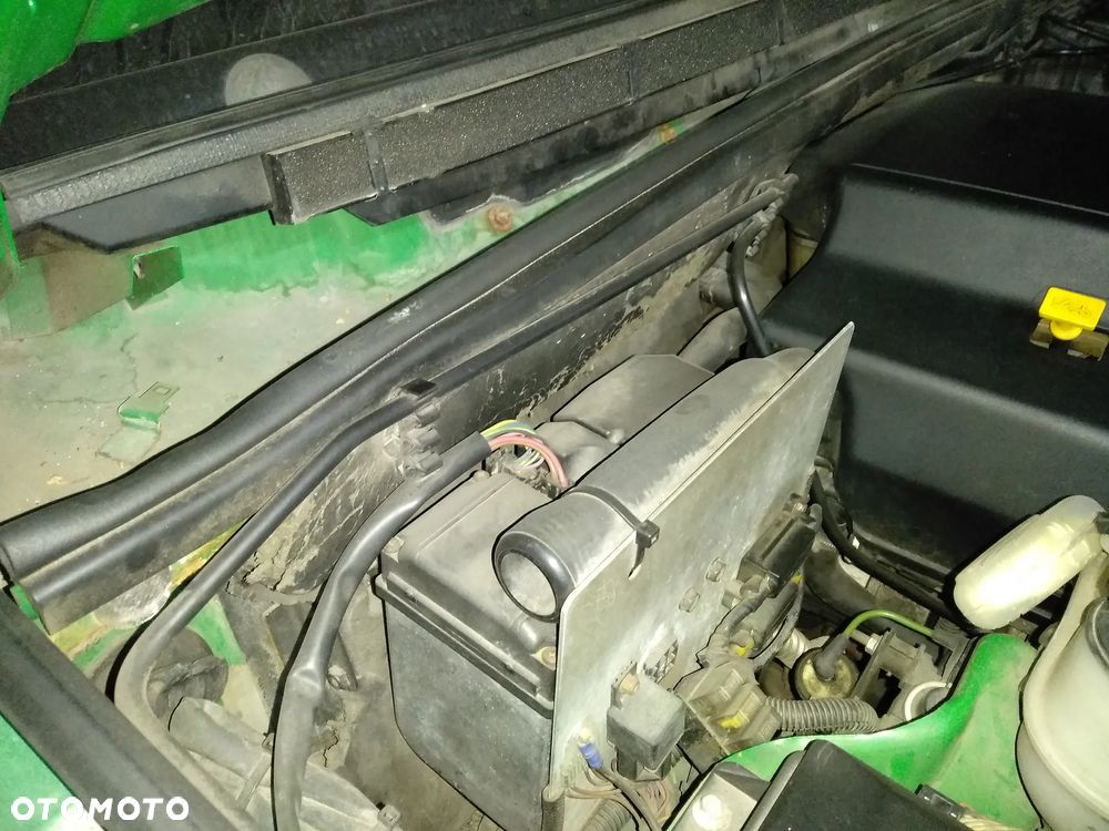 Land Rover Discovery - 18
