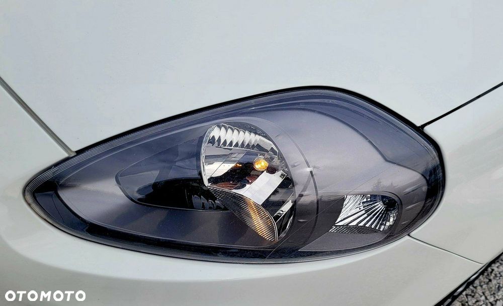 Fiat Grande Punto - 23