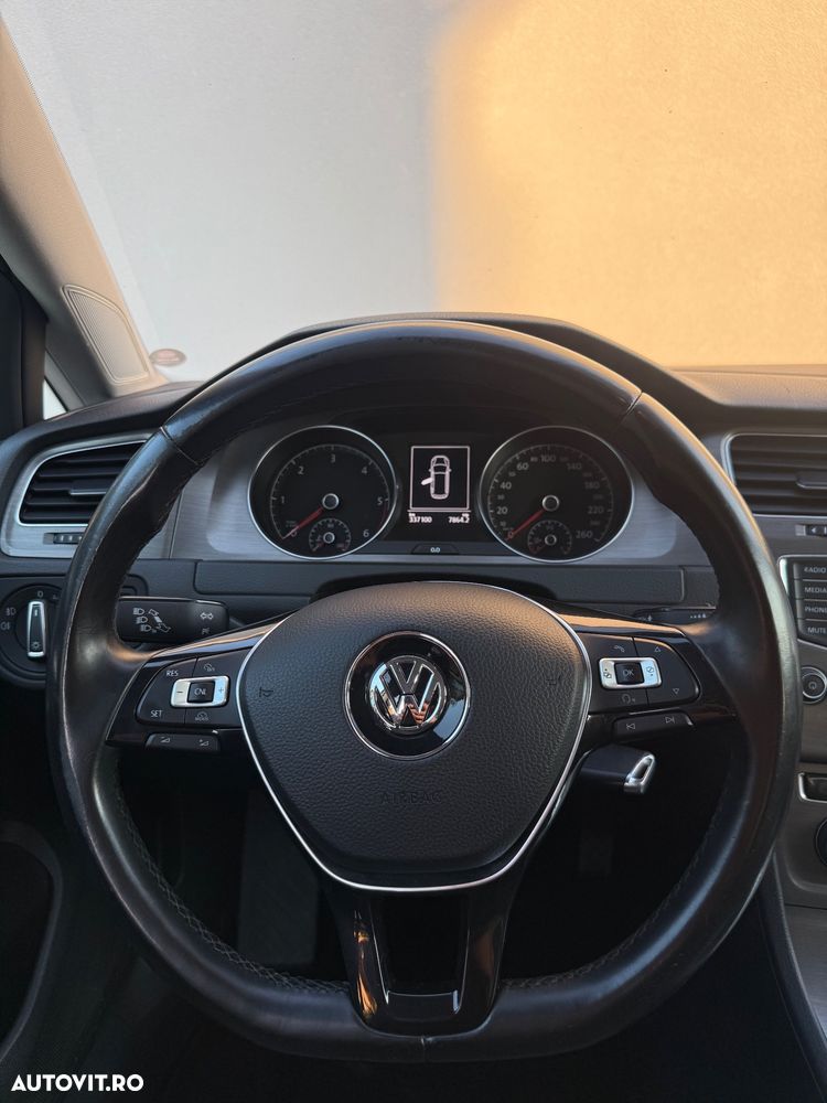 Volkswagen Golf 1.6 TDI BMT Comfortline - 24