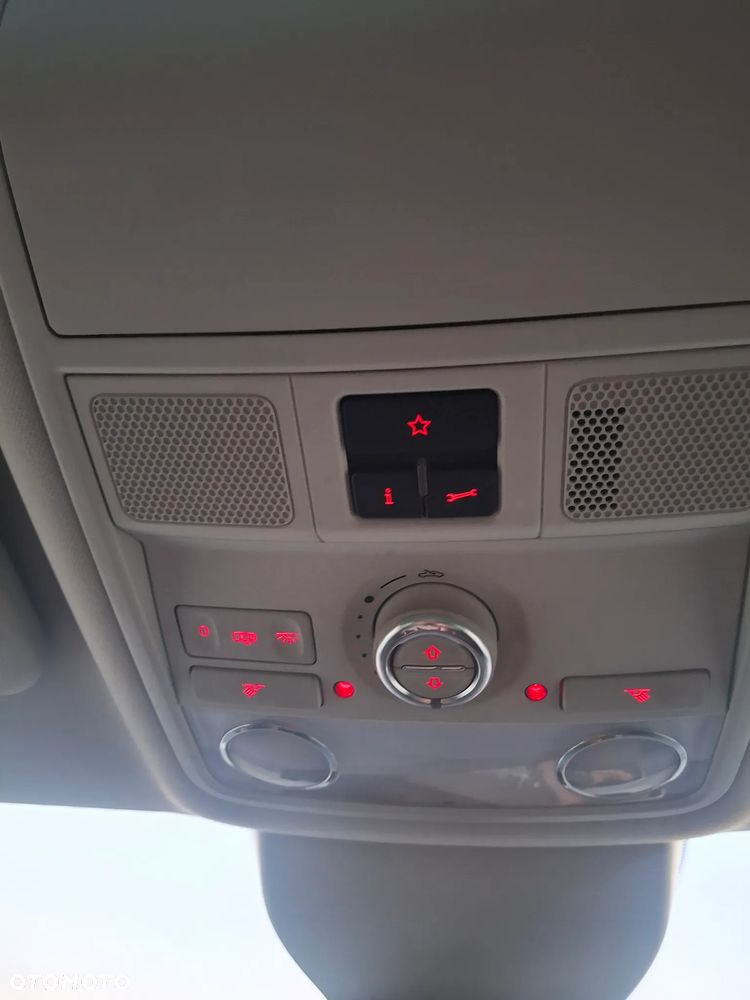 Volkswagen Sharan 2.0 TDI DSG Highline - 34