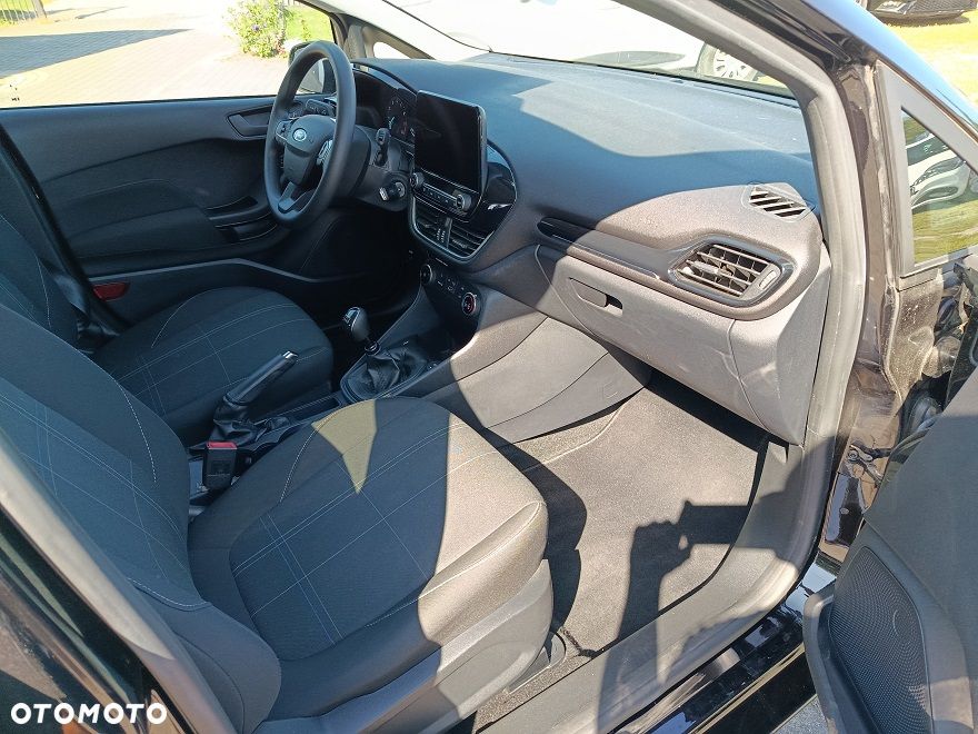 Ford Fiesta - 9