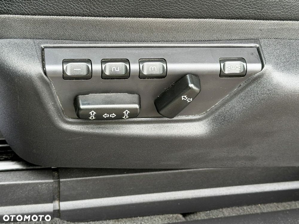 Volvo XC 90 D5 AWD Geartonic Summum - 9