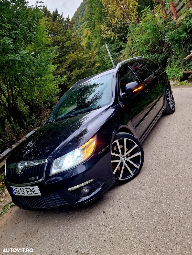 Skoda Octavia Combi 2.0 TDI CR DPF RS - 1