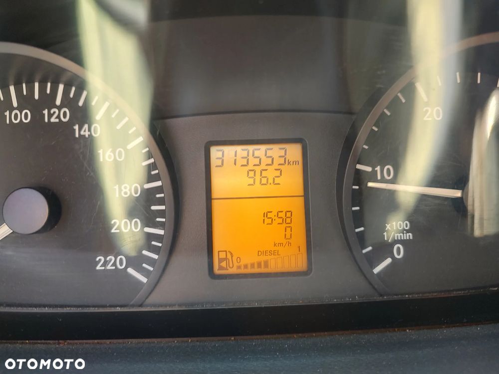 Mercedes-Benz VITO - 5