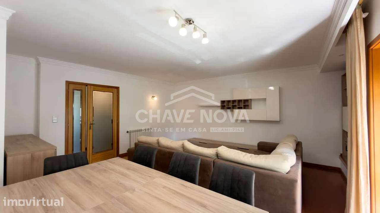 Apartamento T2 Mobilado Como Novo c/ Lugar de Garagem - Grande imagem: 4/25