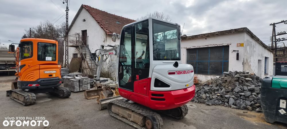 Takeuchi TB 230 - 2