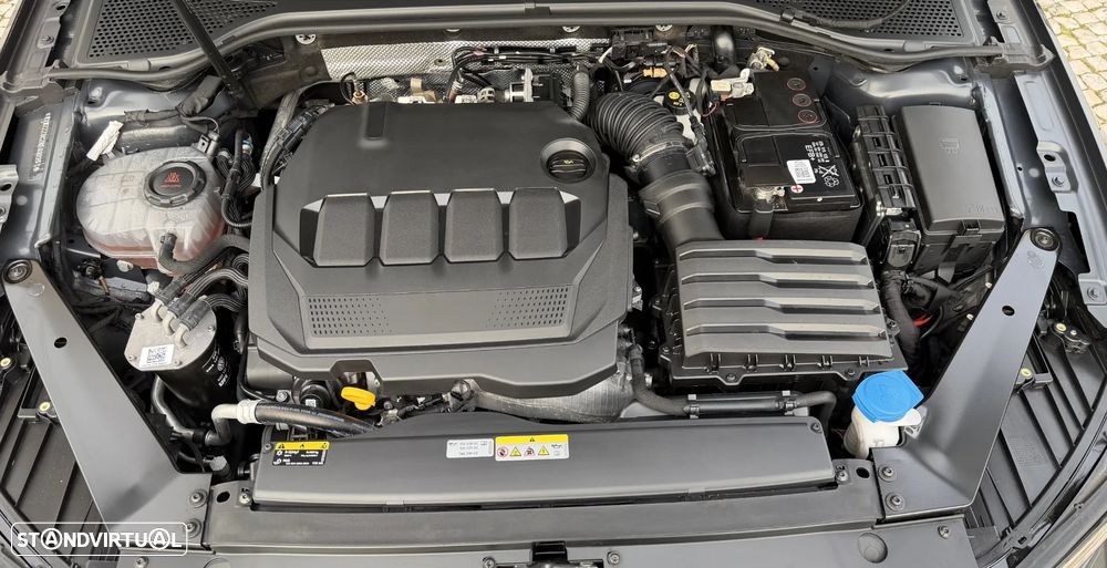 VW Passat 2.0 TDI Highline - 33