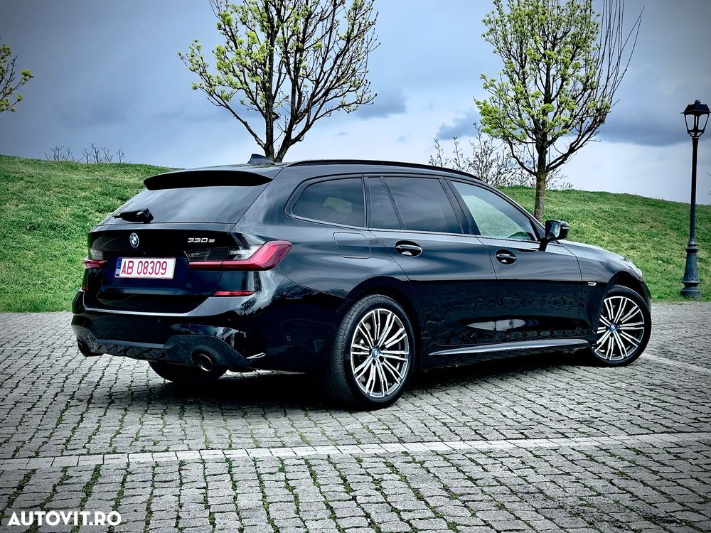 BMW Seria 3 330e Aut. M Sport - 3