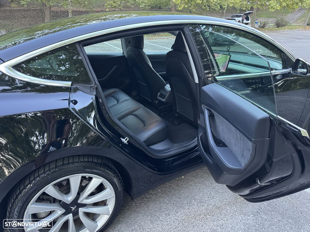 Tesla Model 3 2020 photo 2