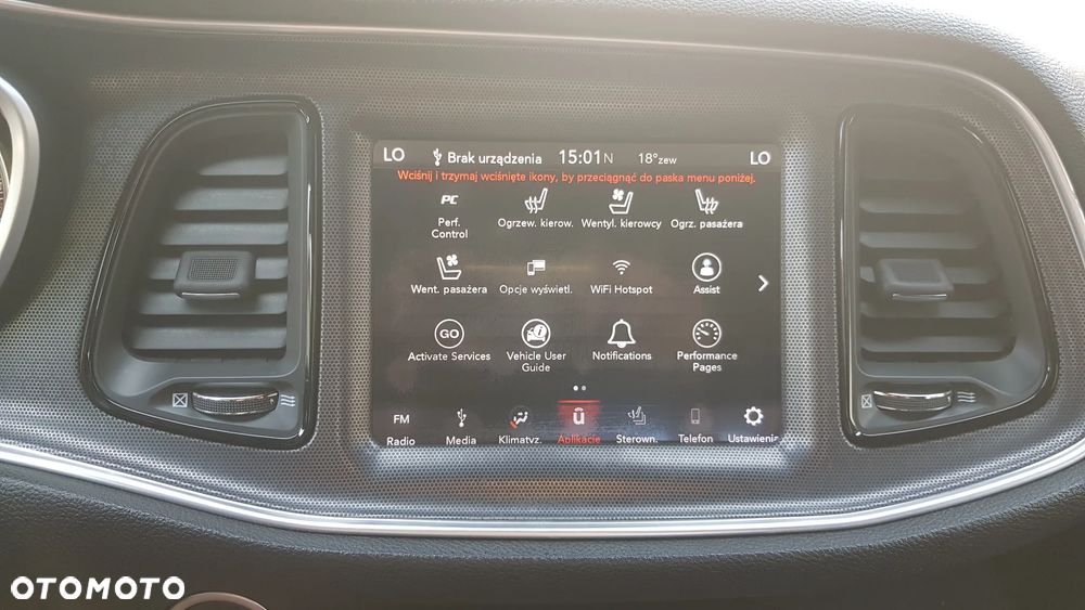 Dodge Challenger 6.4 Scat Pack - 24