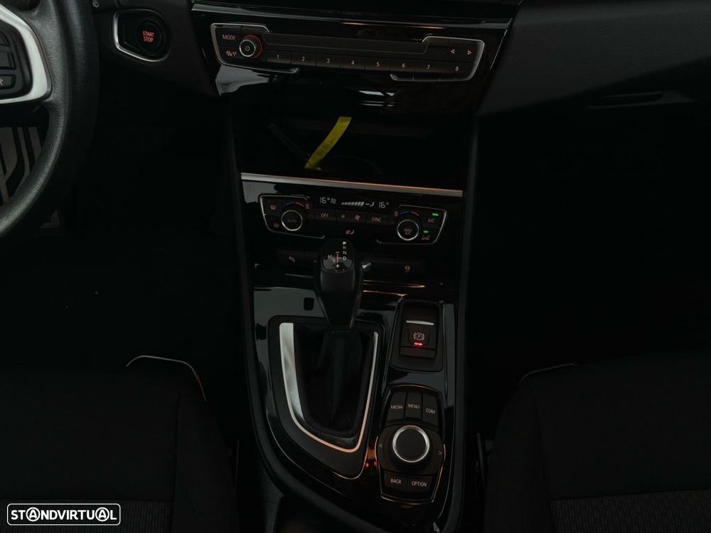 BMW 225xe Active Tourer Pack M - 16