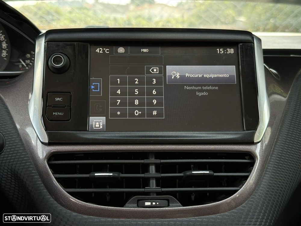 Peugeot 2008 1.2 PureTech Style - 12