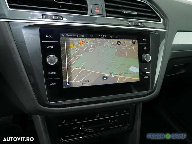 Volkswagen Tiguan - 8