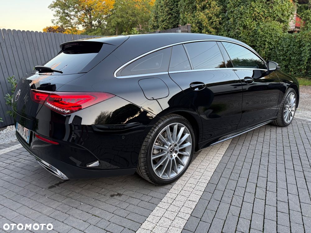 Mercedes-Benz CLA 250 e 8G-DCT AMG Line - 4