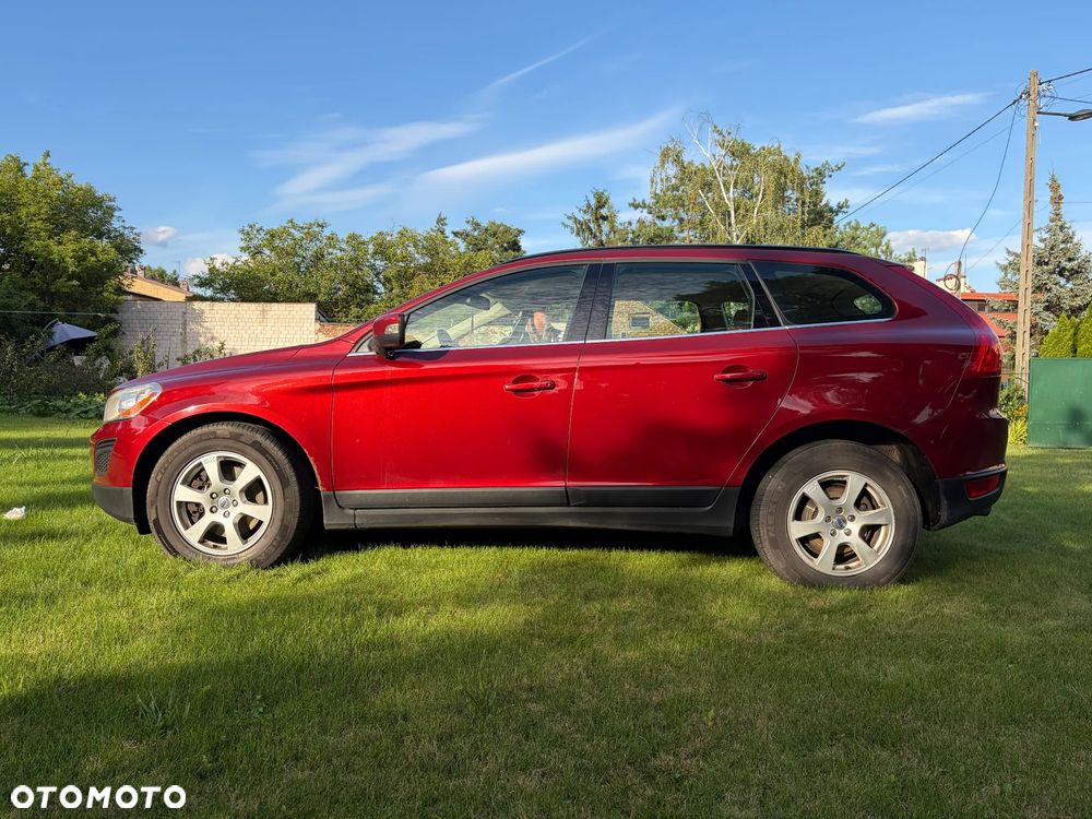 Volvo XC 60 2.4D AWD Momentum - 4