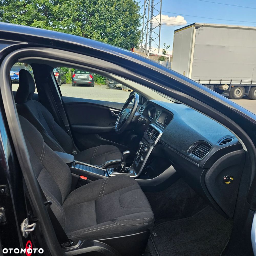 Volvo V40 T2 - 16