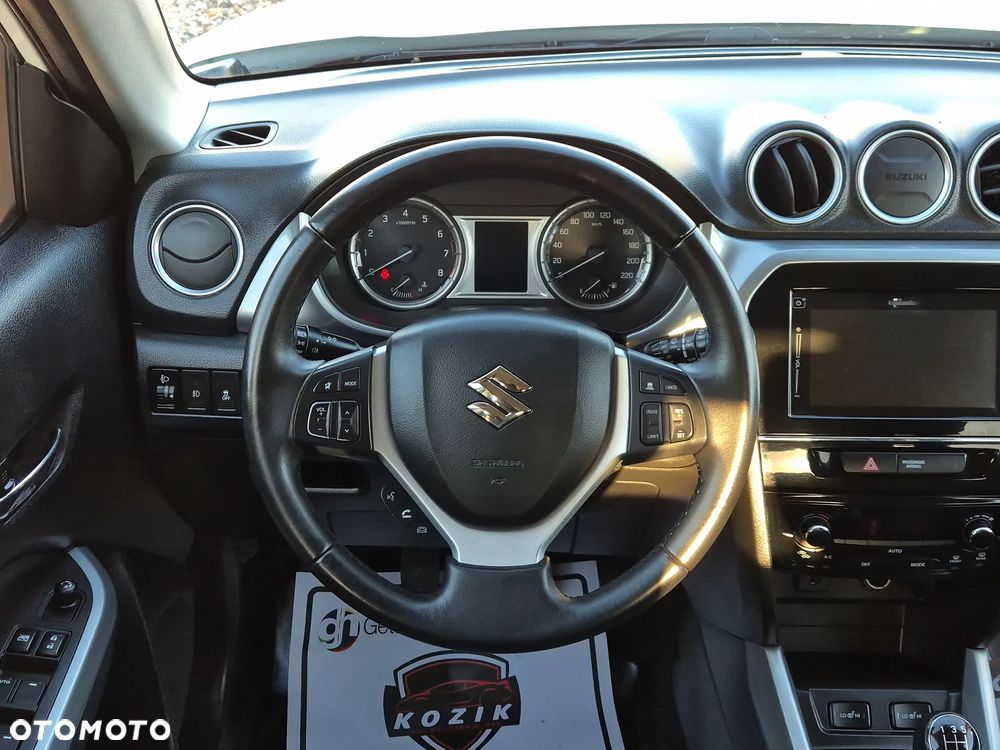 Suzuki Vitara - 23